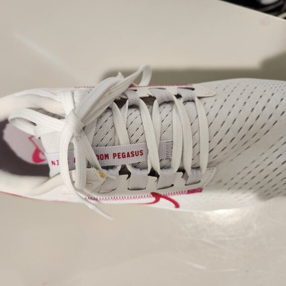 ✨ Nike Air Zoom Pegasus 38-HOT PINK SWOOSH – US 8 – Perfect Condition - Picture 7 of 11